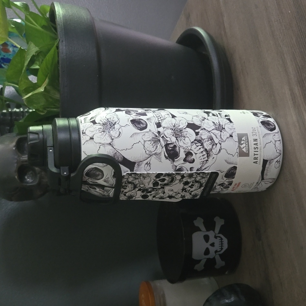 HydraPeak Voyager Skull and Floral 32 oz Stainless Steel Tumbler  NEW - Picture 2 of 9